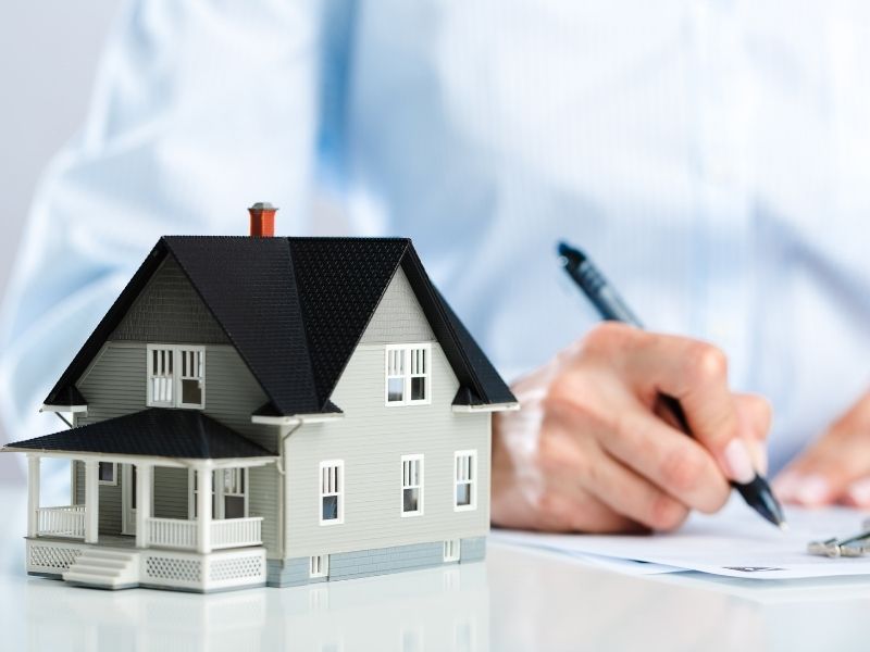 Kredyt hipoteczny z doradcą kredytowym – czy warto zdecydować się na taką pomoc?